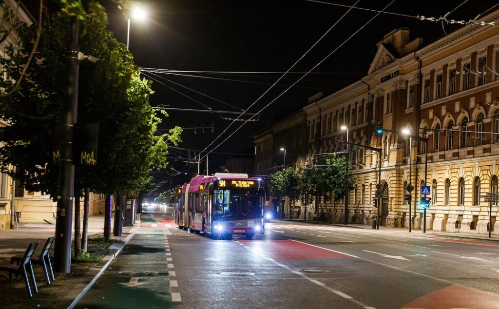 Program special de circulație pe mai multe linii de transport public cu ocazia festivalului UNTOLD