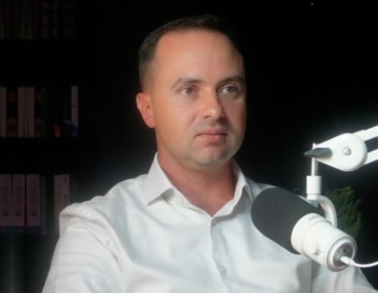 Guvernul suspendă investiții din PNRR. Vlad Mureșan: „Problema nu este a Guvernului, ci a autorităților contractante!”
