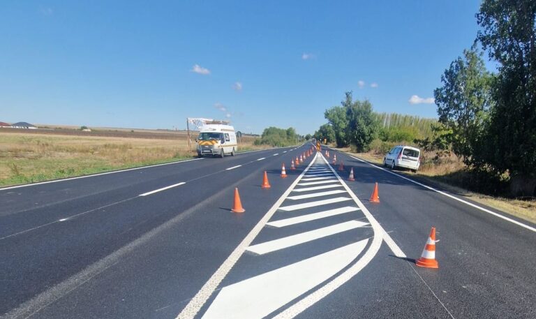 Lucrări pe DN 69: Marcaje rutiere și amenajarea acostamentului între Timișoara și Orțișoara