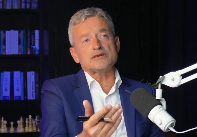 Calin Nădășan, health coach holistic: „Sucurile fără zahăr nu sunt o soluție sănătoasă. Mai bine un suc cu zahăr decât unul cu îndulcitori artificiali!”