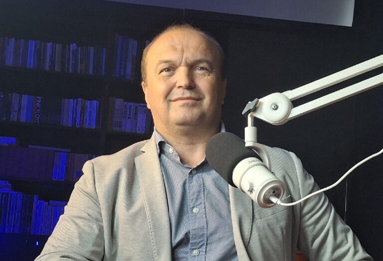 Cosmin Puriș, despre experiențele Irak și Afganistan: „Este o provocare pentru orice ziarist să ajungă în teatrele de operații!”