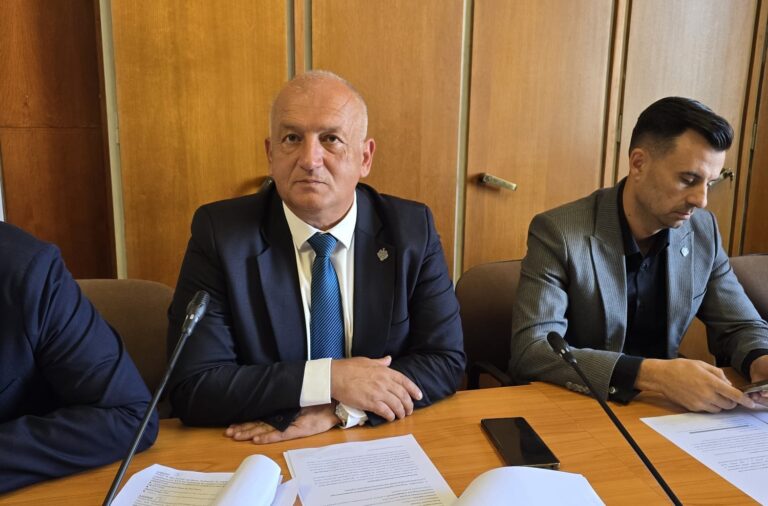 Senatorul Cristian Șipoș susține păstrarea unui nucleu românesc solid în sport: „Fără acest nucleu, echipa națională de fotbal se va goli de conținut!”