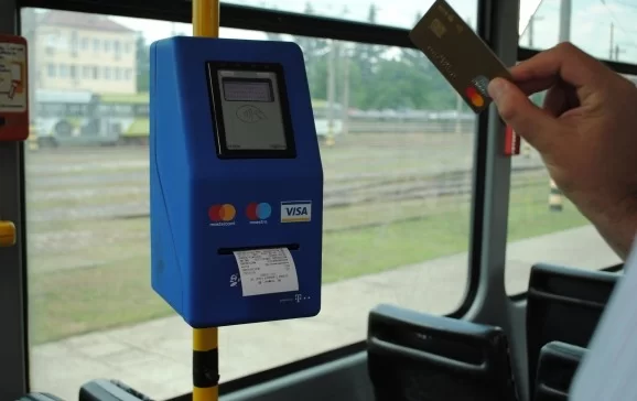 Abonamente gratuite pentru elevii din Oradea, valabile din 1 septembrie