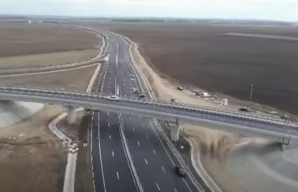 Săptămâna viitoare va fi deschis traficul pe noul drum național DN69A, construit lângă Timișoara