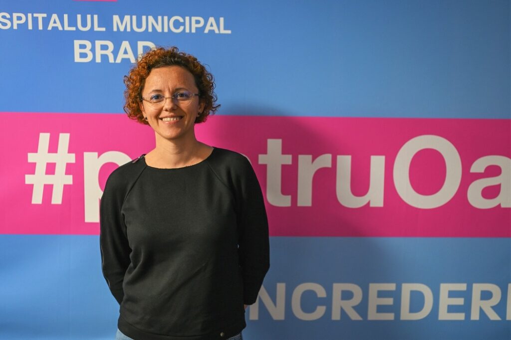 Doctorul Ioana Hrișcă revine acasă, la Spitalul Municipal Brad