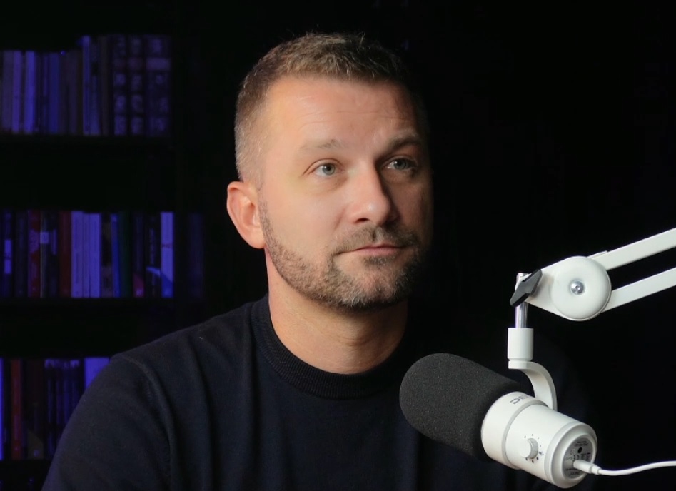 Bogdan Pivariu, după incendiul din Florești: „Toate apartamentele afectate vor fi refăcute”. Cazarea sinistraților, asigurată până la întoarcerea acasă