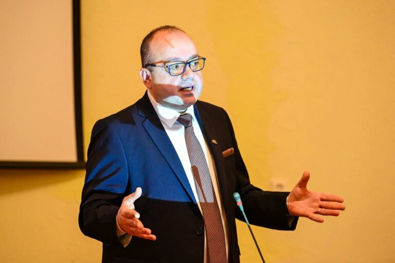 Expertul în relații internaționale Valentin Naumescu, numit consilier prezidențial pentru afaceri europene