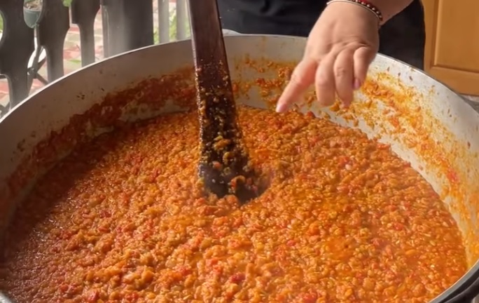 Rețetă tradițională de zacuscă de dovlecei – gustoasă, ușoară și perfectă pentru iarnă