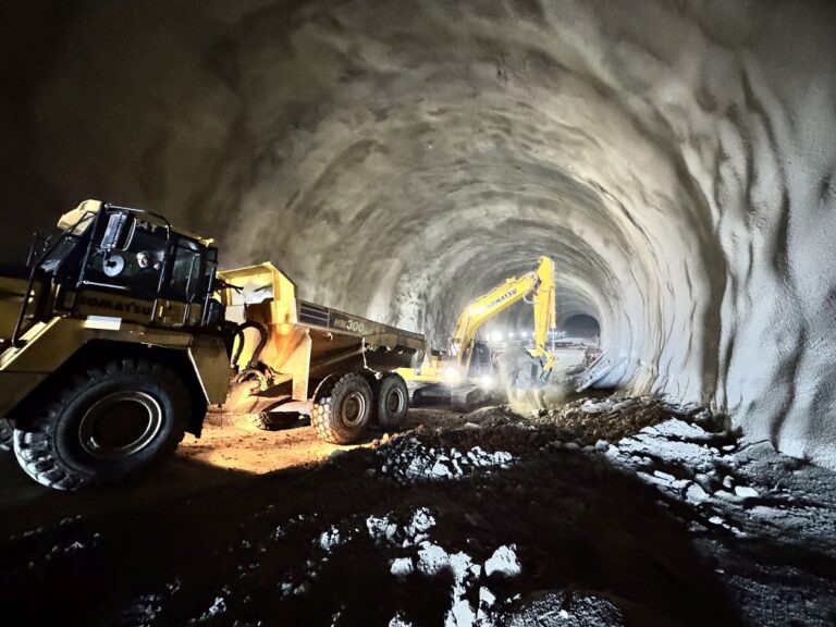 Lucrările la tunelurile de pe autostrada A1 Margina – Holdea avansează: Stadiul fizic a depășit 40%!