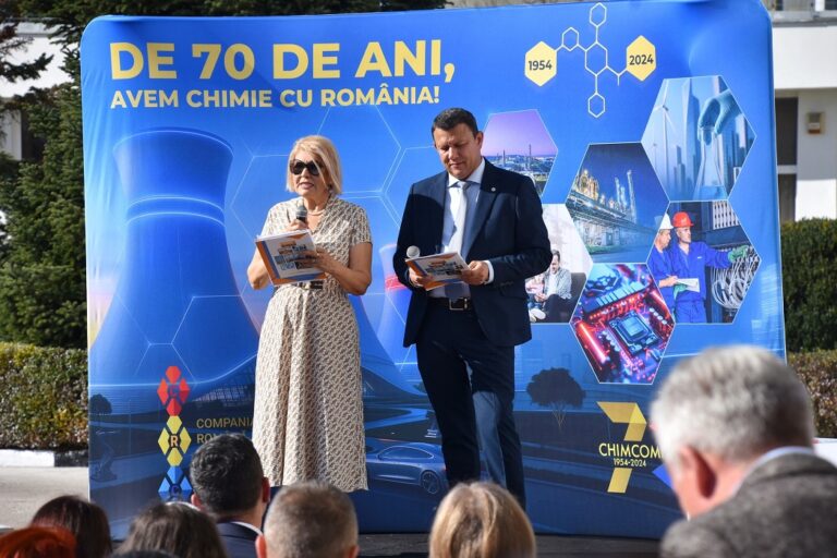 Florin Gliga, la aniversarea Chimcomplex: „La 70 de ani a fost și începutul, și este și prezentul în industria chimică românească!”