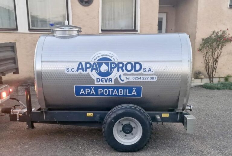 Programul de distribuție a apei potabile în Brad a fost anunțat. Primarul Florin Cazacu: „Persoanele trebuie să vină cu recipiente igienice!”