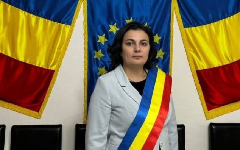 Percheziții la sediul primăriei Drăgănești și la domiciliile primăriței: Anchetă pentru luare și dare de mită!