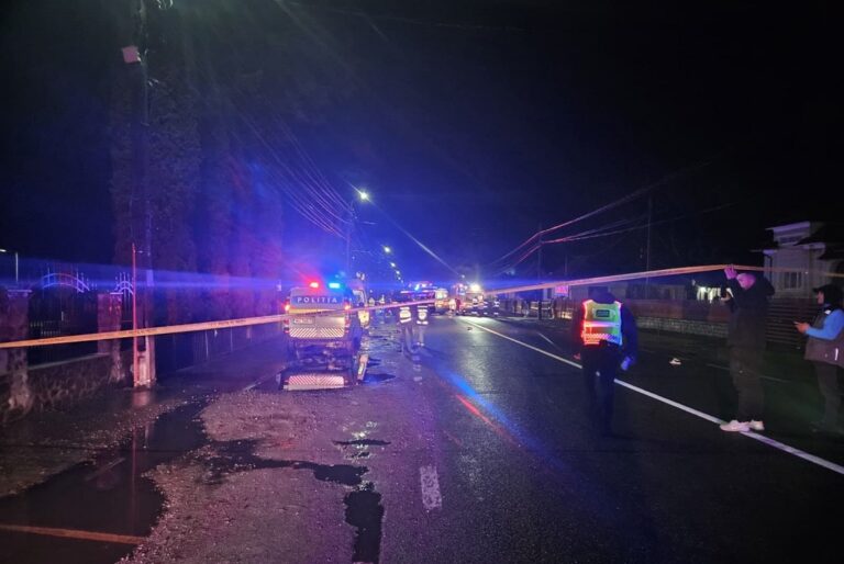 Accident grav pe DN E60, în Poieni: Trei pietoni răniți după ce au fost acroșați pe trecerea de pietoni. Șoferul avea alcoolemie!
