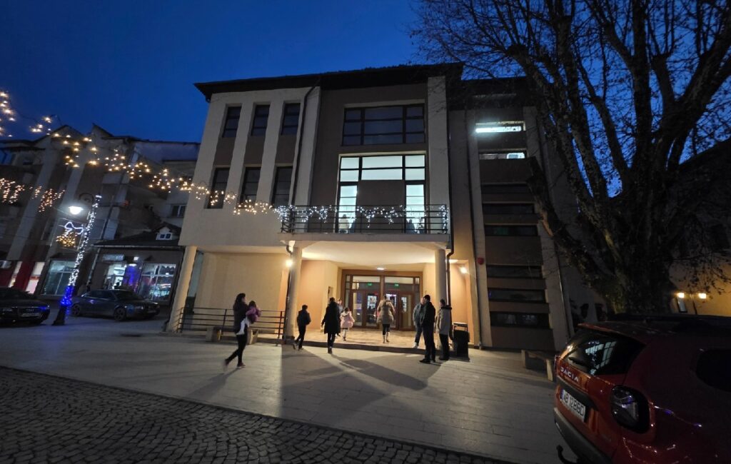 Câmpeni a trăit un moment special: inaugurarea Casei de Cultură „Avram Iancu”, un simbol al identității Țării Moților
