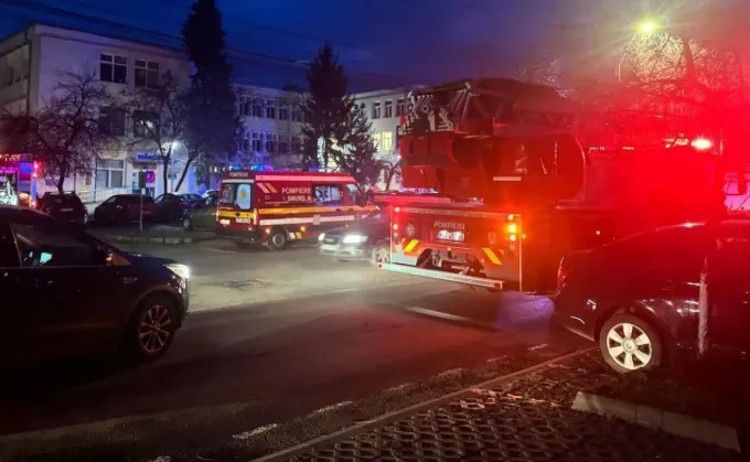 Incendiu la Secția de Psihiatrie a Spitalului Județean Deva: 26 de pacienți și 4 cadre medicale s-au autoevacuat. A fost activat Planul Roșu!