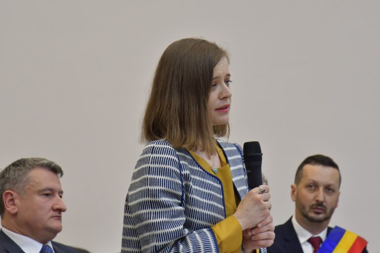 Peste 11.200 de imobile, cadastrate cu fonduri europene în comuna Râu de Mori. Alina Gîrbea: Pentru zonele montane, cum este și Râu de Mori, cadastrul înseamnă dezvoltare și acces mai ușor la finanțări!