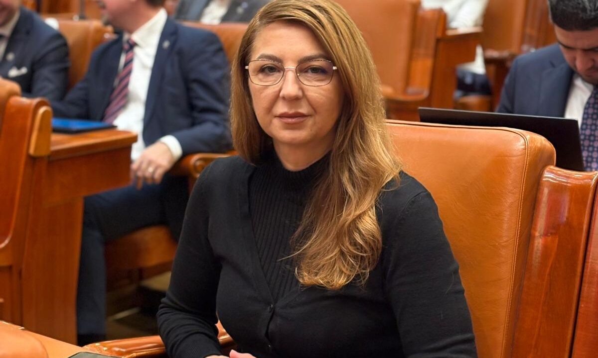 Pollyanna Hangan, după dezvăluirile despre zborurile private ale unui judecător CCR: „Cât de independentă mai poate fi o decizie luată de cineva îndatorat cuiva?”