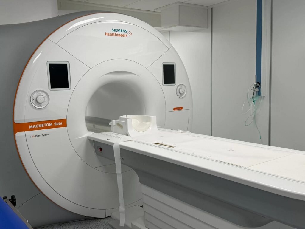 Proiect major pentru tratarea AVC: SCJU Bihor va deveni centru regional de excelență în neuro-urgențe