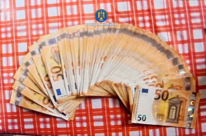 Doi italieni, reținuți la Arad: Ar fi închiriat mașini de lux pentru a le scoate din țară și a le vinde în Italia!