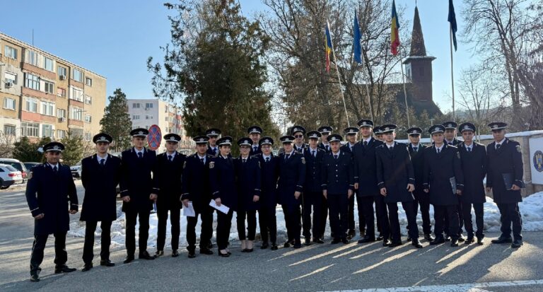 24 de tineri agenți de poliție s-au alăturat Inspectoratului de Poliție Județean Hunedoara