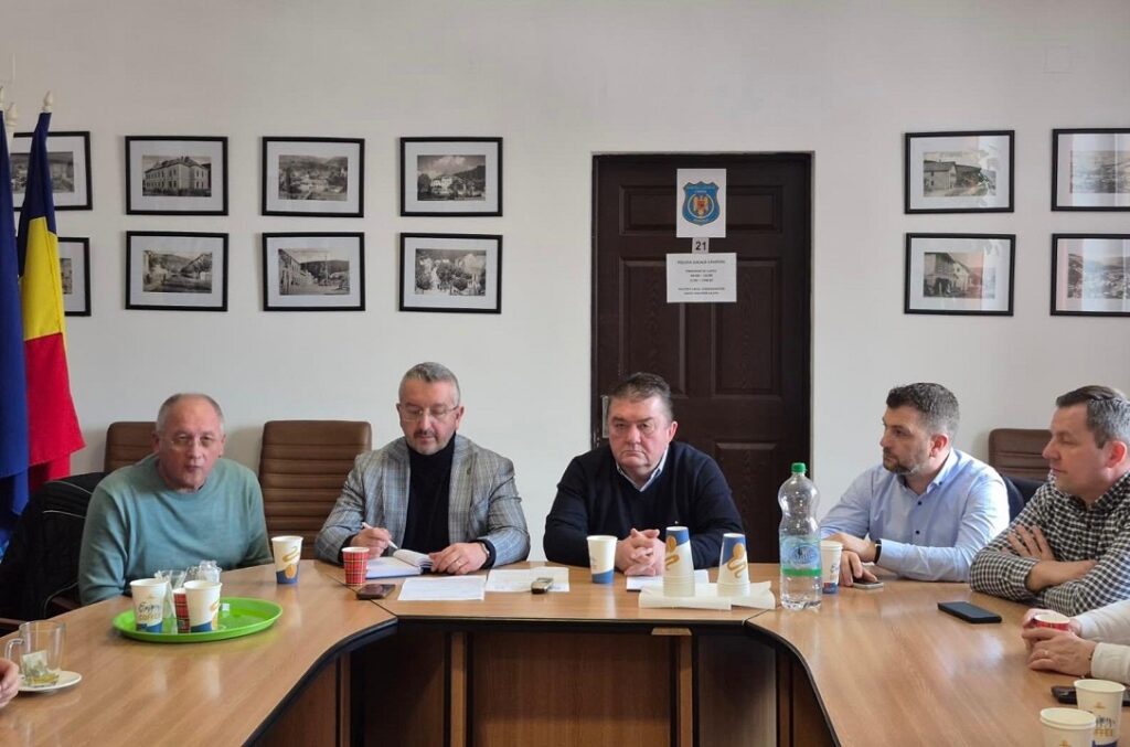 Întâlnire de lucru privind infrastructura rutieră și cursurile de apă din zona Munților Apuseni