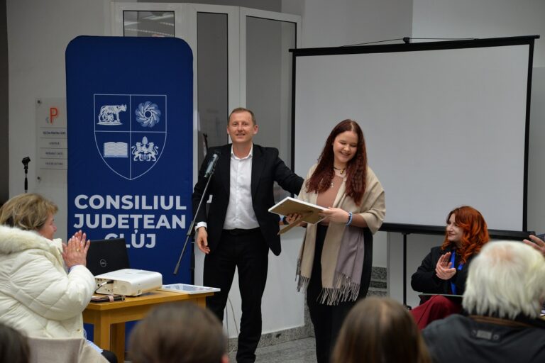 Două tinere autoare, provenite din sistemul de protecție a copilului, și-au lansat cărțile de debut