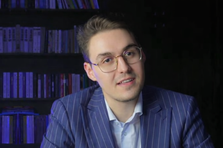 „Cine îi păzește pe paznici?” Întrebarea care zguduie Curtea Constituțională. Avocatul Alin Chifor: „Poate o soluție ar fi o procedură de numire care să ofere mai multe garanții de independență”