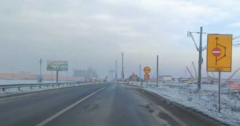 Avertizare pentru șoferii din zona Ștei-Vașcău-Nucet: DN79 Oradea-Arad este grav deteriorat. Rute alternative recomandate spre Arad și Timișoara