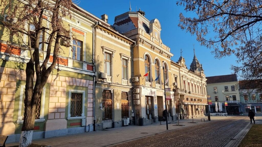 Primăria din Deva solicită menținerea numărului de clase în planul de școlarizare pentru anul 2026–2027
