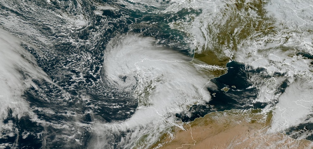 Iarna sub influența Oscilației Nord-Atlantice: ciclonii domină Europa, vremea rămâne rece în România