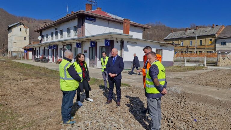 Ilie Bolojan: Lucrările la linia ferată Cluj-Napoca – Oradea trebuie accelerate