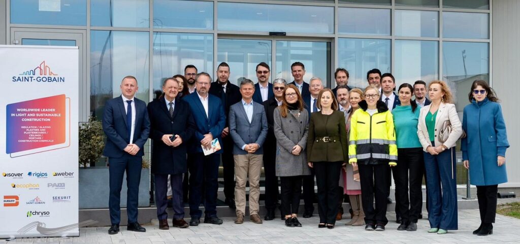 Parteneriat economic româno-francez consolidat la Turda: investiție de peste 50 de milioane de euro a companiei Saint-Gobain