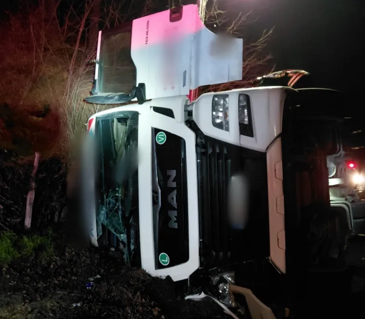 TIR răsturnat pe DN1 Cluj–Oradea, la Bucea. Cum s-a produs accidentul din Bucea?