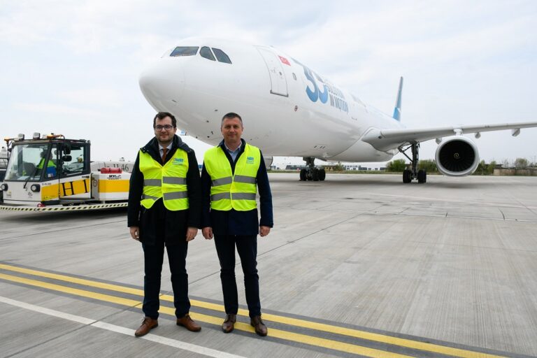 2025, cel mai bun an din istoria Aeroportului Oradea: peste 250 de mii de pasageri