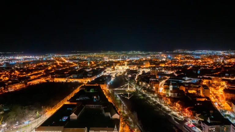 Oradea modernizează iluminatul public în zona centrală: investiție de aproape 5 milioane de lei