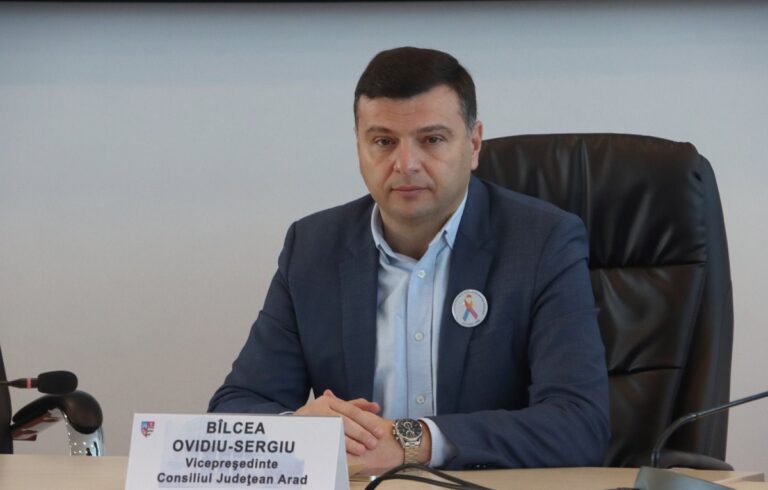 A fost aprobată ordonanța care permite Consiliului Județean Arad să preia Bazinul Delfinul, Sala Polivalentă și baza sportivă Abel