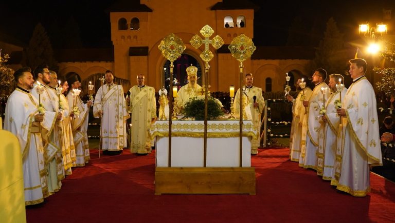 Slăvitul Praznic al Învierii Domnului, celebrat la Catedrala Reîntregirii și Încoronării din Alba Iulia