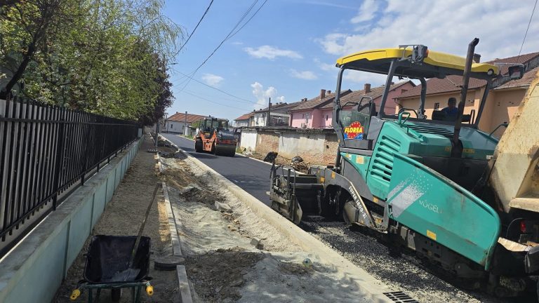 Primăria orașului Teiuș anunță asfaltări pe strada Horea: Lucrările continuă și în zona Parcul Mihai Viteazu