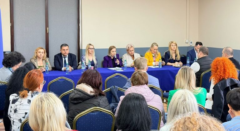 Întâlnire importantă la Cluj pentru consolidarea politicilor de incluziune socială. Prefectul Maria Forna: „Incluziunea socială reprezintă o responsabilitate comună”