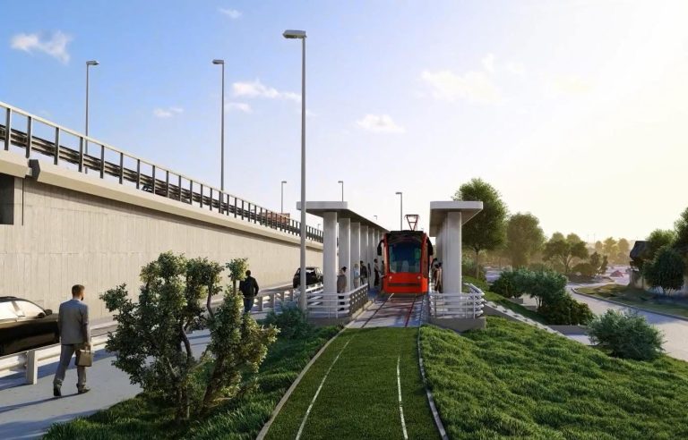 Oradea intră în liga marilor orașe europene: S-a semnat mega-proiectul de 270 de milioane de euro pentru tram-trenul Oradea – zona metropolitană