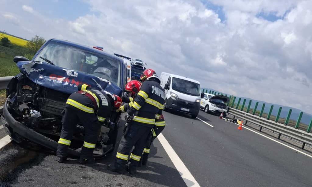 Trafic dat peste cap pe autostrada A1 între Sebeș și Sibiu după un accident rutier: Două autovehicule implicate!