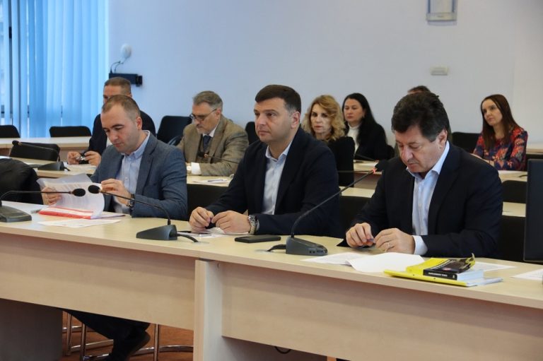 Iustin Cionca: „Alocăm iar peste jumătate din bugetul Consiliului Județean pentru investiții!”