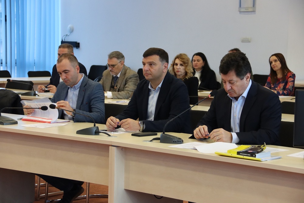 Iustin Cionca: „Alocăm iar peste jumătate din bugetul Consiliului Județean pentru investiții!”