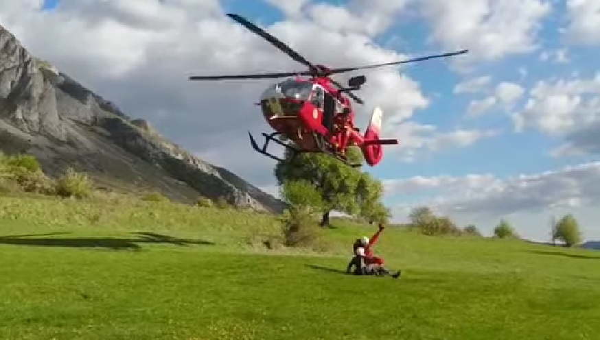 Accident cu deltaplanul la Rimetea: Salvamont Alba a intervenit de urgență, a fost solicitat și elicopterul SMURD