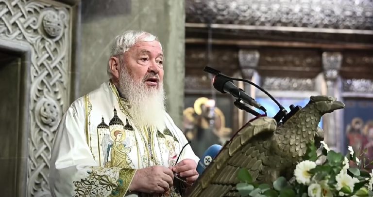 Pastorala de Paști a Înaltpreasfințitul Părinte Andrei, citită la Catedrala Mitropolitană din Cluj-Napoca (VIDEO)