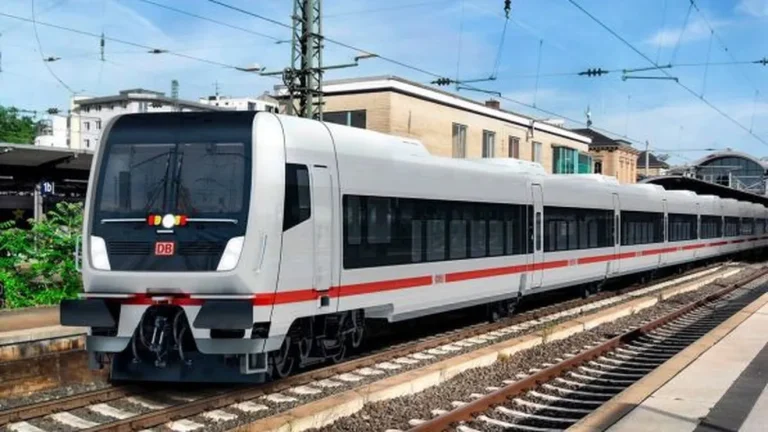 Circulația trenurilor pe ruta Cluj-Napoca – Huedin – Poieni ar putea fi reluată în 2026. Lucrările la Magistrala 300 au depășit 60%