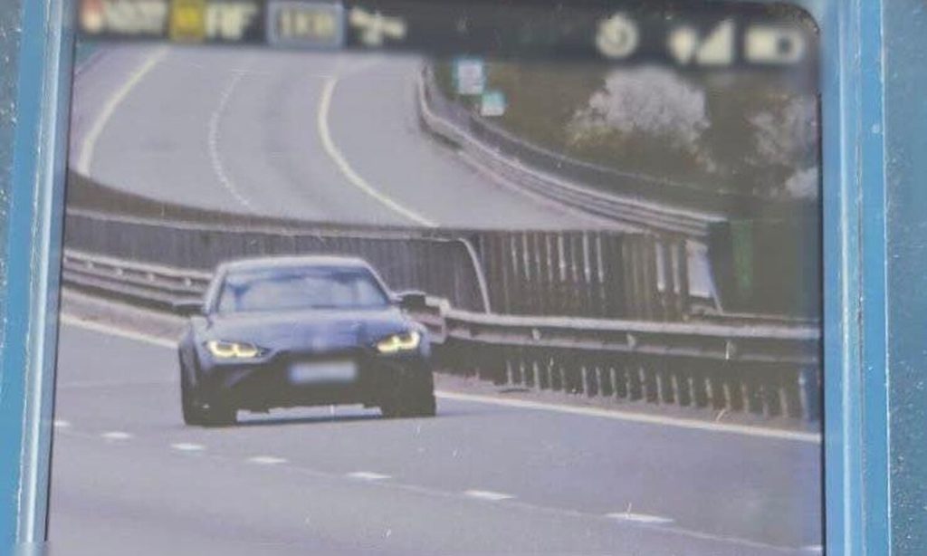 Un șofer a fost prins de radar cu 248 km/h pe A3, între Gilău și Turda: S-a ales cu o amendă de 4.050 de lei și a rămas pieton timp de 120 de zile!