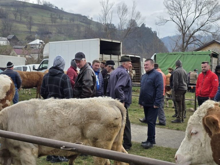 Târgul de Florii de la Câmpeni – tradiție și respect pentru crescătorii de animale și producătorii locali din Apuseni