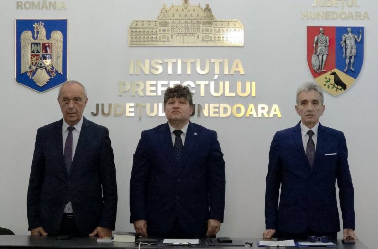 Lőrincz Széll a depus jurământul ca prefect al județului Hunedoara