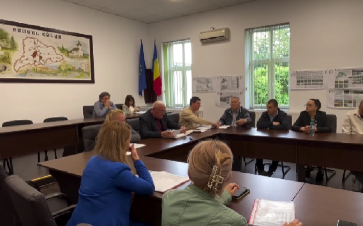 Scandal în Consiliul Local Călan: Bugetul orașului, respins după votul consilierilor PSD și AUR!